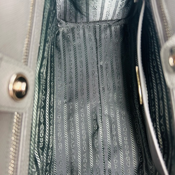 Prada Galleria Saffiano Leather Bag - Picture 5 of 7